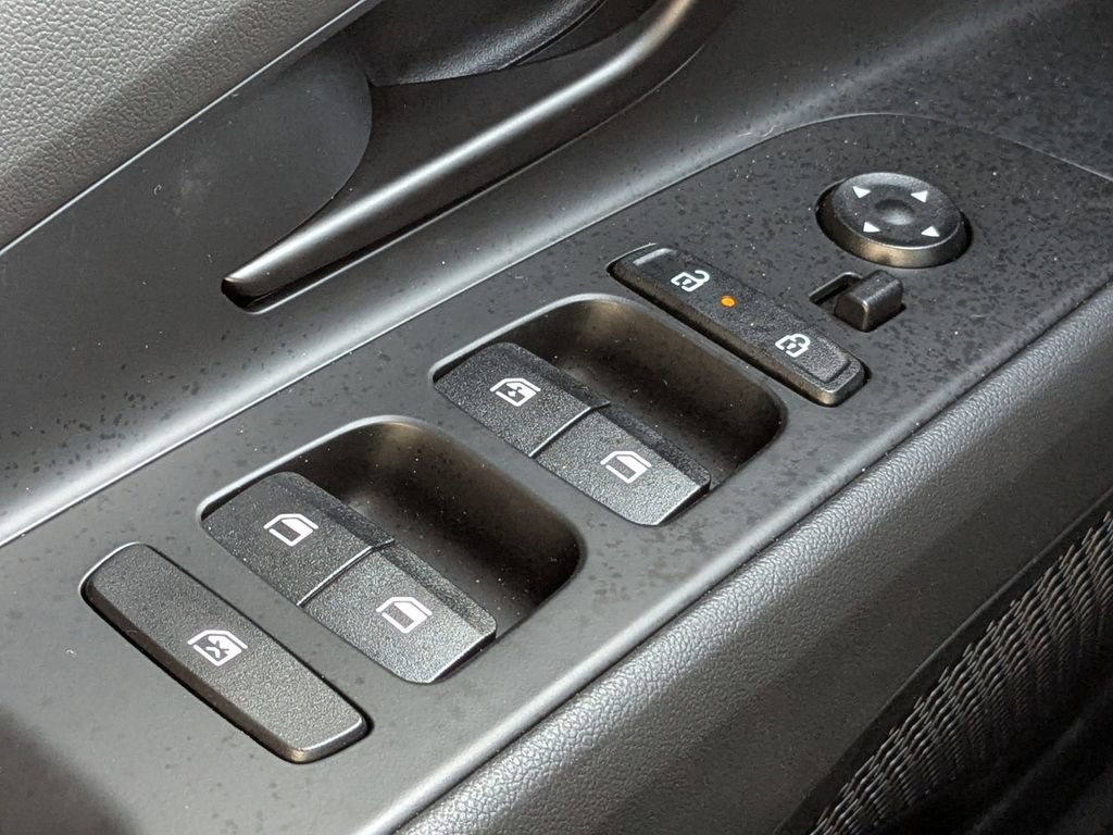 Used 2026 Hyundai Elantra Sport image 23