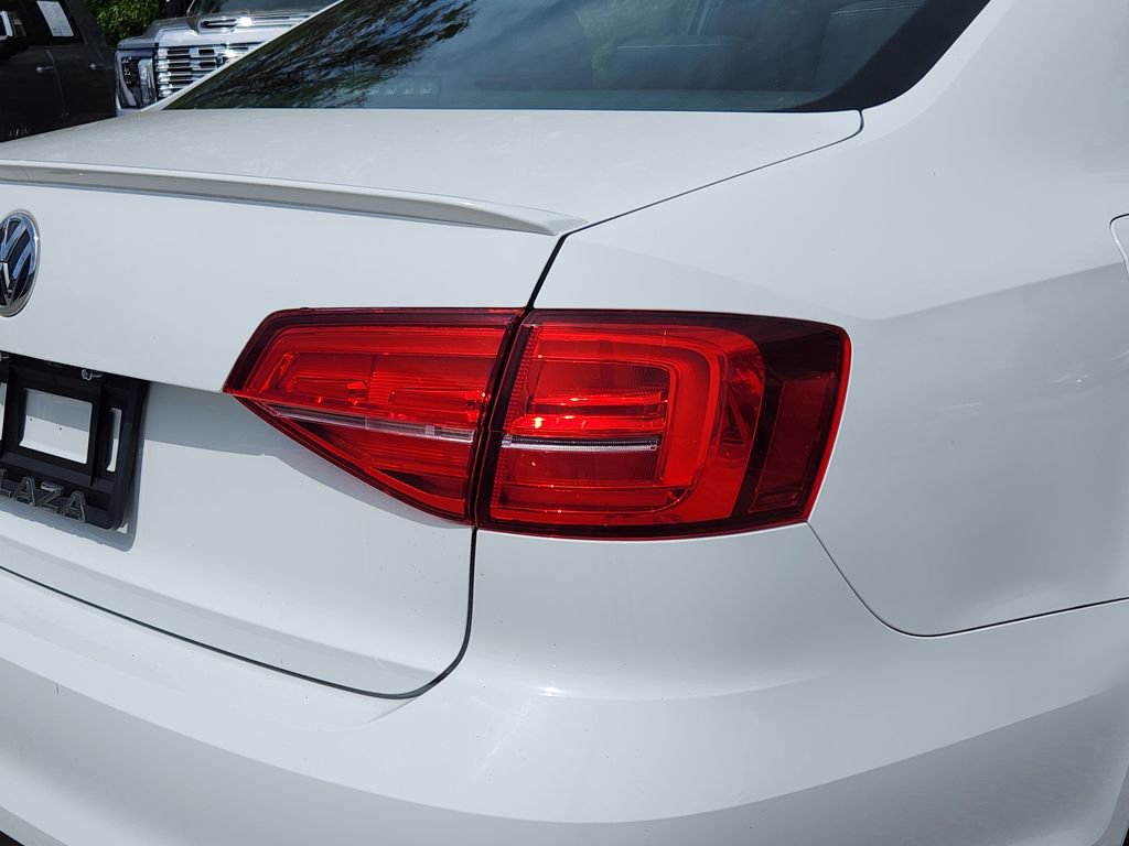 Used 2015 Volkswagen Jetta GLI SE image 8