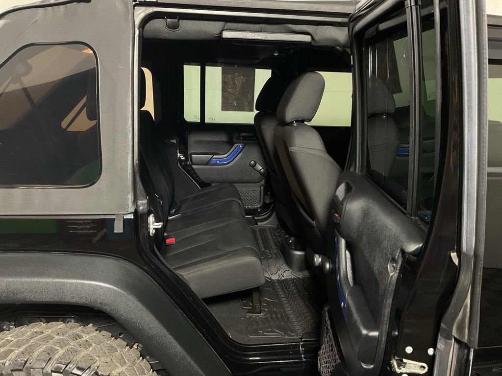 Used 2016 Jeep Wrangler Unlimited Sport image 29