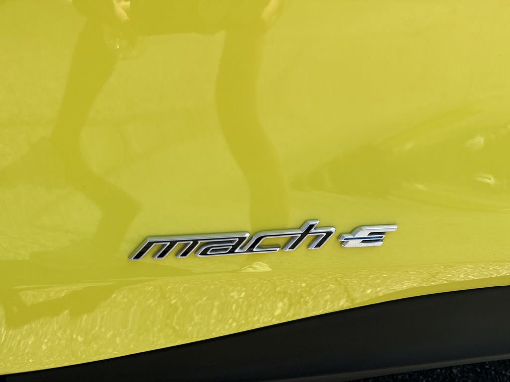 Used 2025 Ford Mustang Mach-E Select w/ Comfort Package Lite RWD image 12