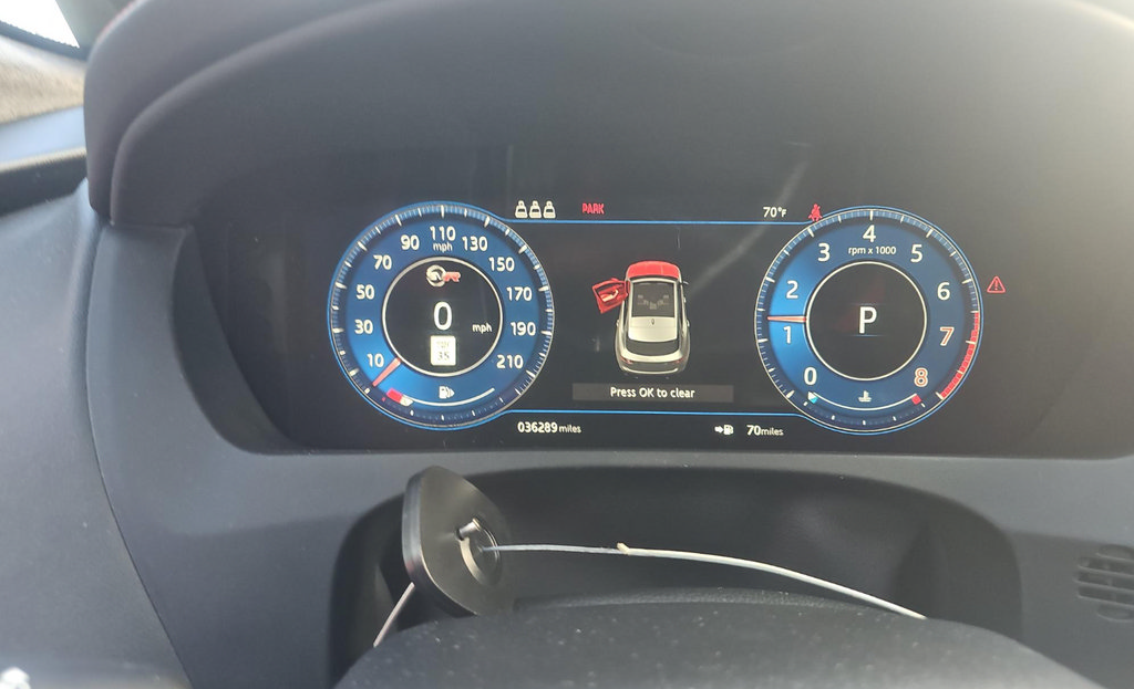 Used 2020 Jaguar F-PACE SVR AWD/4WD image 16