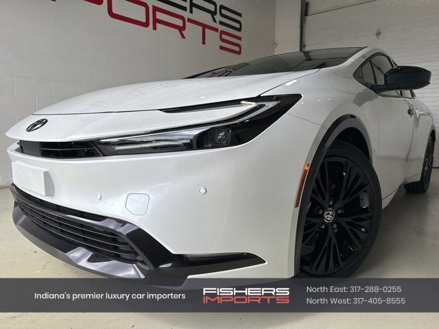 Used 2025 Toyota Prius LE image 1