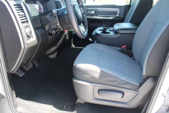 Used 2021 RAM 1500 Classic SLT AWD/4WD image 11