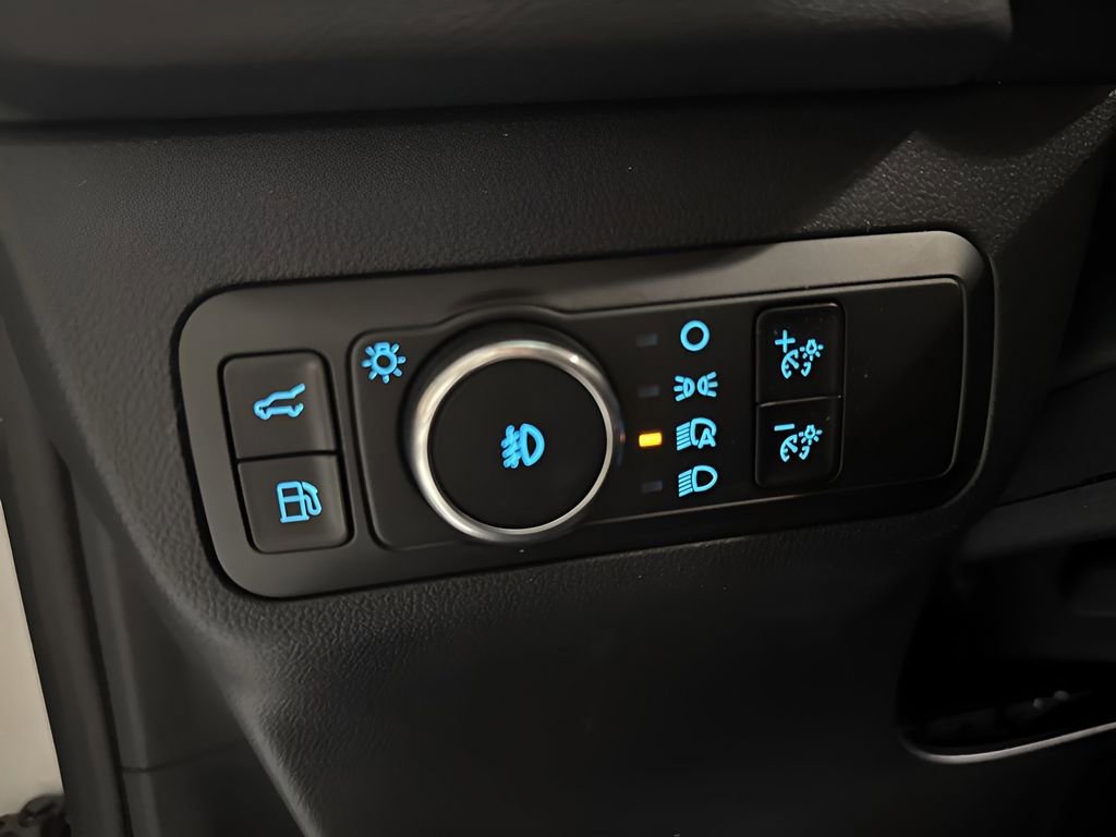 New 2025 Ford Escape SE image 16