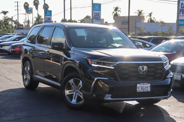 Certified 2025 Honda Pilot EX-L image 1