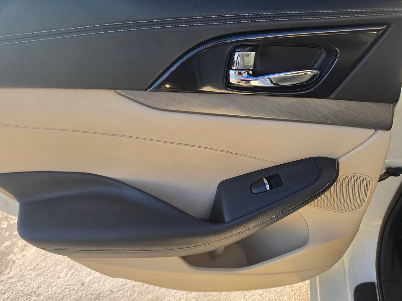 Used 2017 Nissan Maxima 3.5 SV FWD image 20