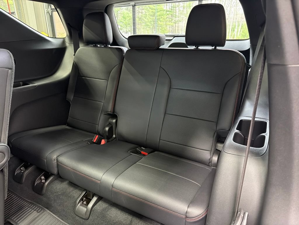 Used 2026 Chevrolet Traverse RS w/ LPO, Floor Liner Package AWD/4WD image 20