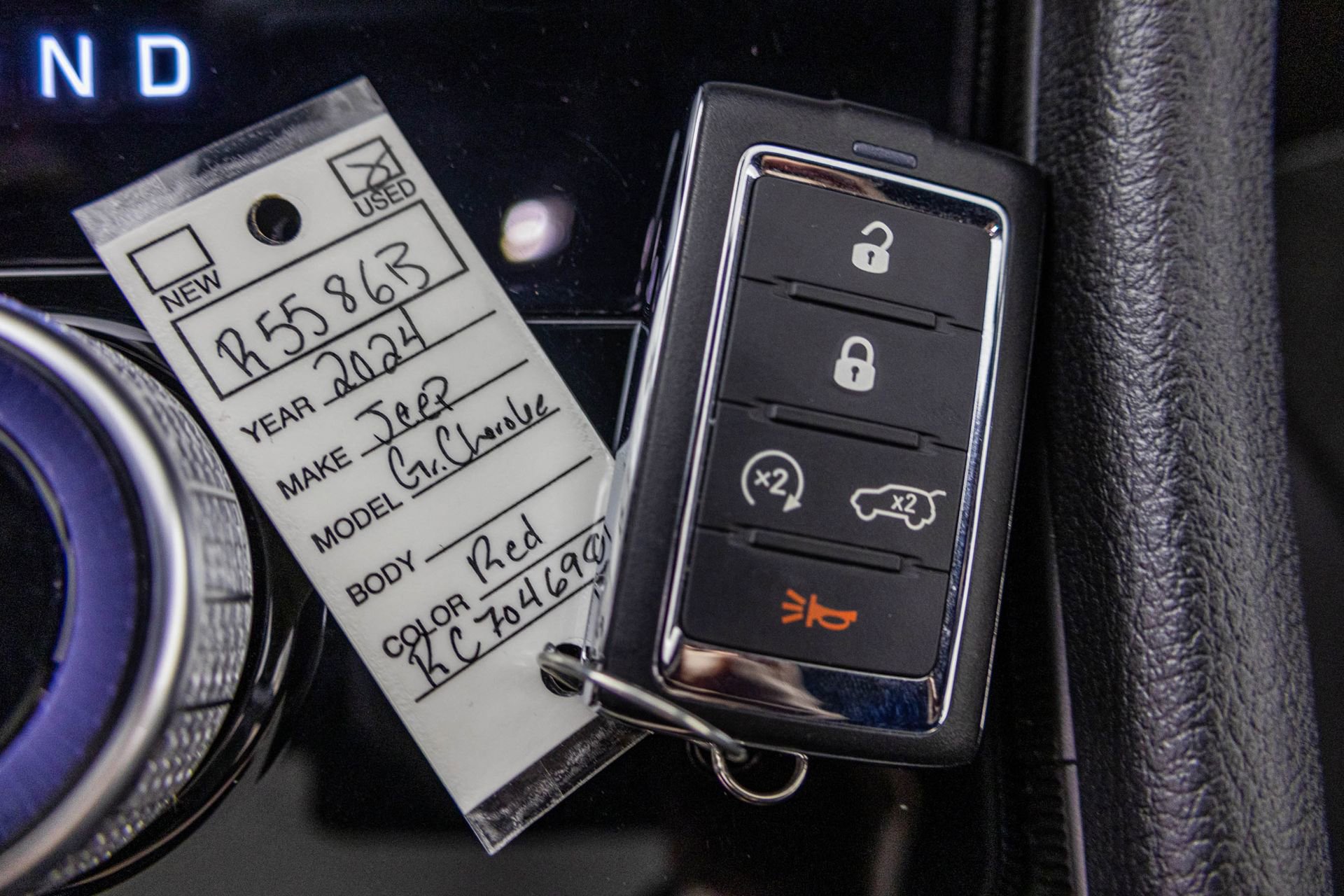 Used 2024 Jeep Grand Cherokee Altitude AWD/4WD image 31