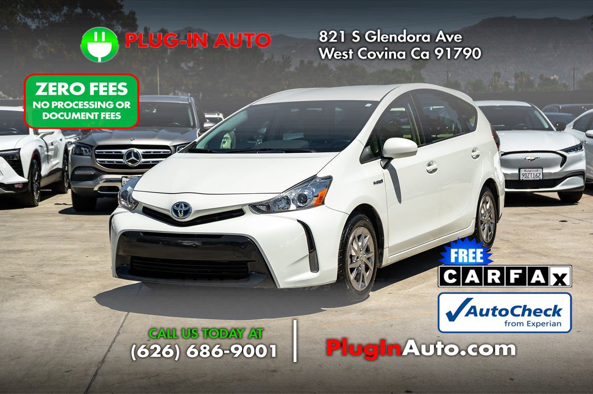 Used 2015 Toyota Prius V Four FWD image 1