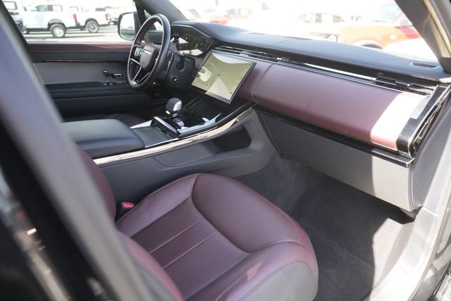 Used 2024 Land Rover Range Rover Sport Dynamic SE image 18