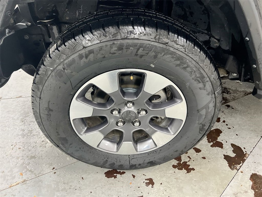 Used 2023 Jeep Wrangler Sahara w/ Cold Weather Group image 26