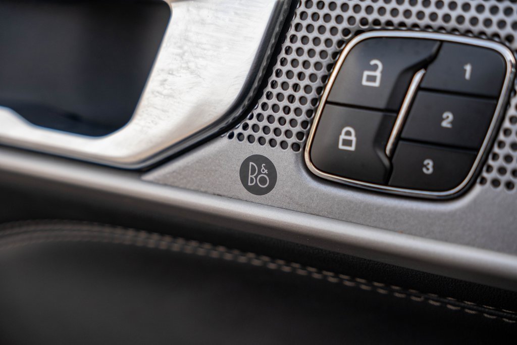 Used 2020 Ford Explorer Limited image 13