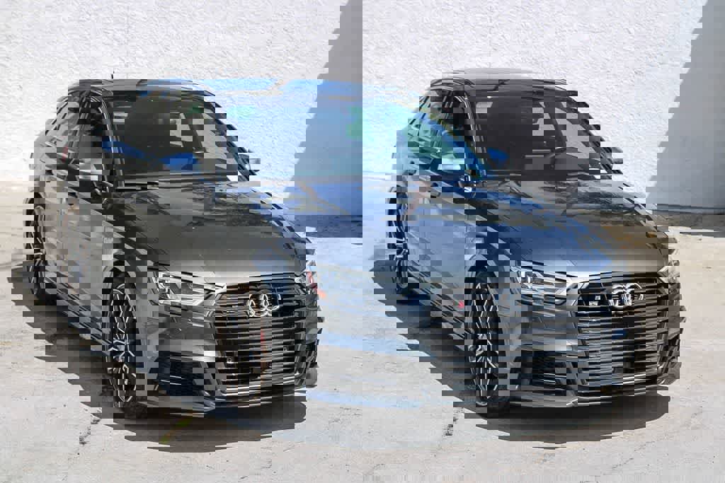 Used 2017 Audi S3 Premium Plus image 3