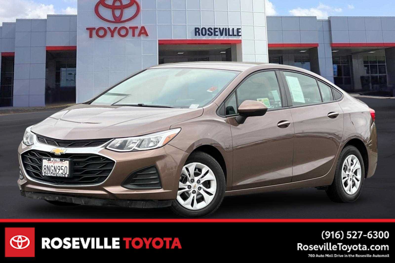Used 2019 Chevrolet Cruze LS FWD image 1