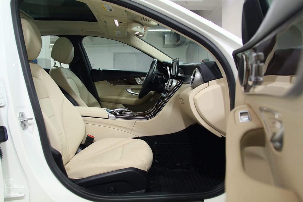 Certified 2016 Mercedes-Benz C 300 4MATIC Sedan image 21