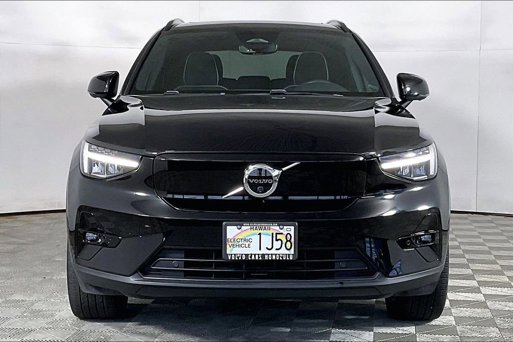 Used 2023 Volvo XC40 Recharge Plus w/ Protection Package Premier AWD/4WD image 2