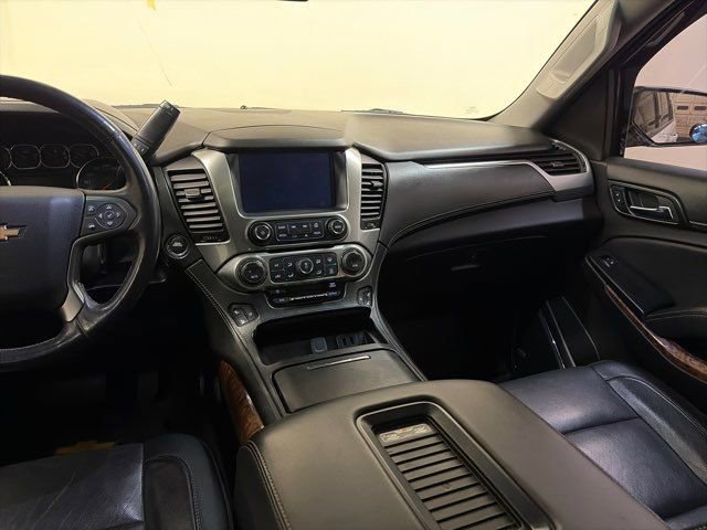 Used 2018 Chevrolet Tahoe Premier AWD/4WD image 29