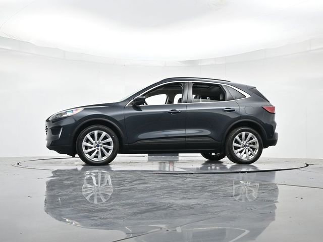 Certified 2022 Ford Escape Titanium w/ Titanium Elite Package image 40