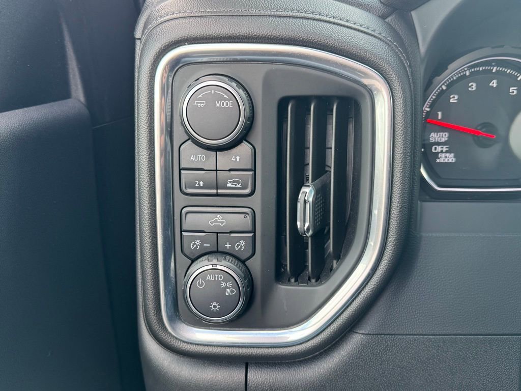 Used 2020 Chevrolet Silverado 1500 LT w/ All-Star Edition image 24