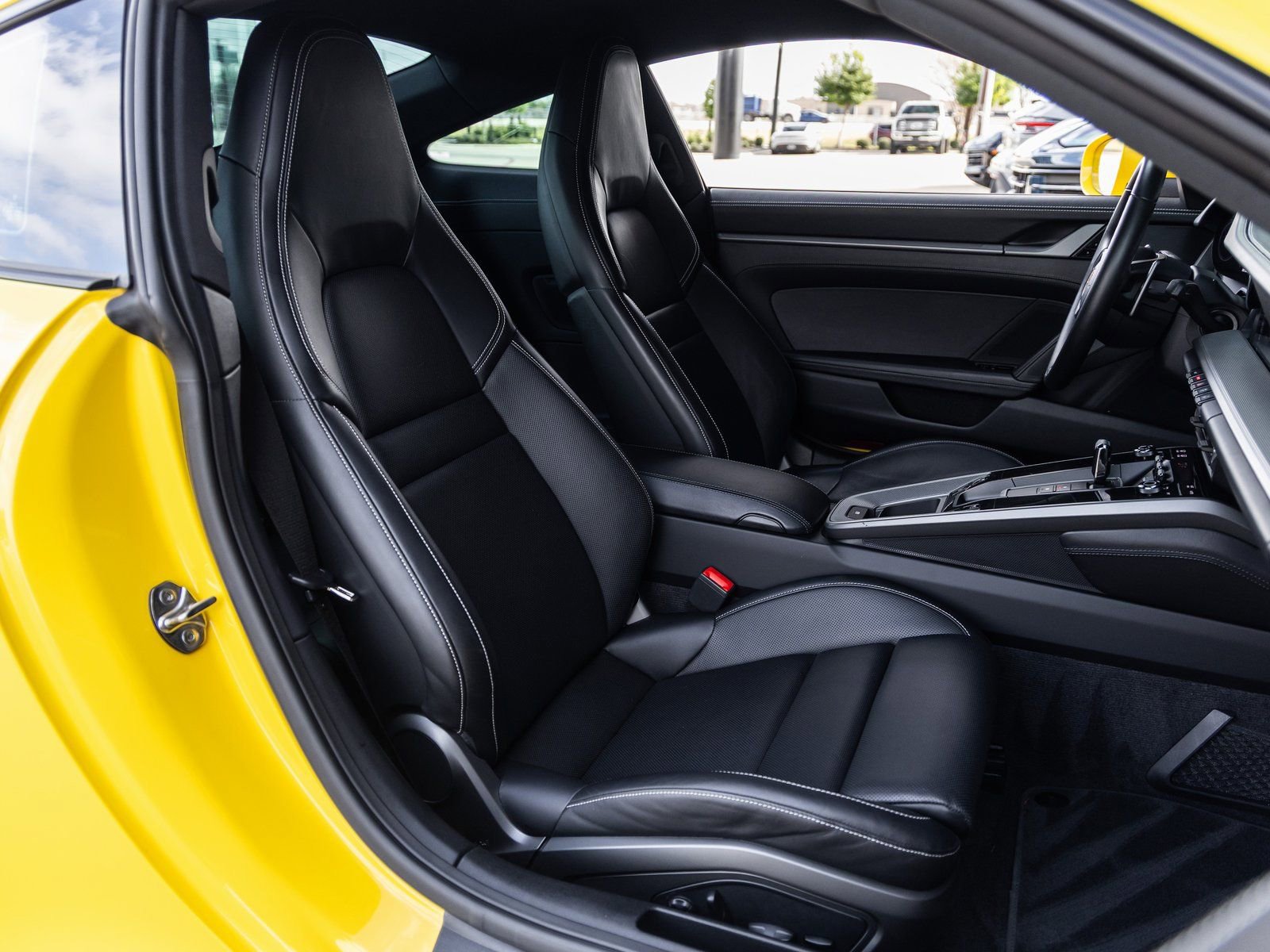 Certified 2021 Porsche 911 Carrera w/ Premium Package image 38