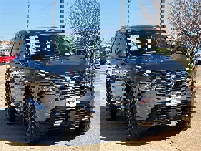 New 2026 Nissan Rogue Platinum w/ Tech Package image 2