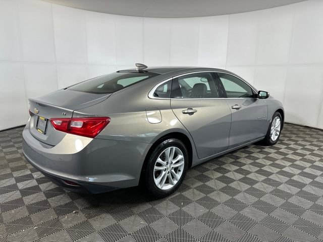 Used 2017 Chevrolet Malibu LT w/ Leather Package image 3