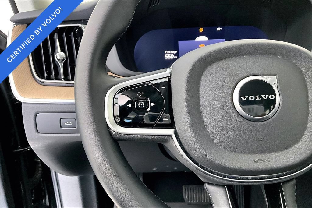 Used 2026 Volvo XC60 B5 Plus AWD/4WD image 23