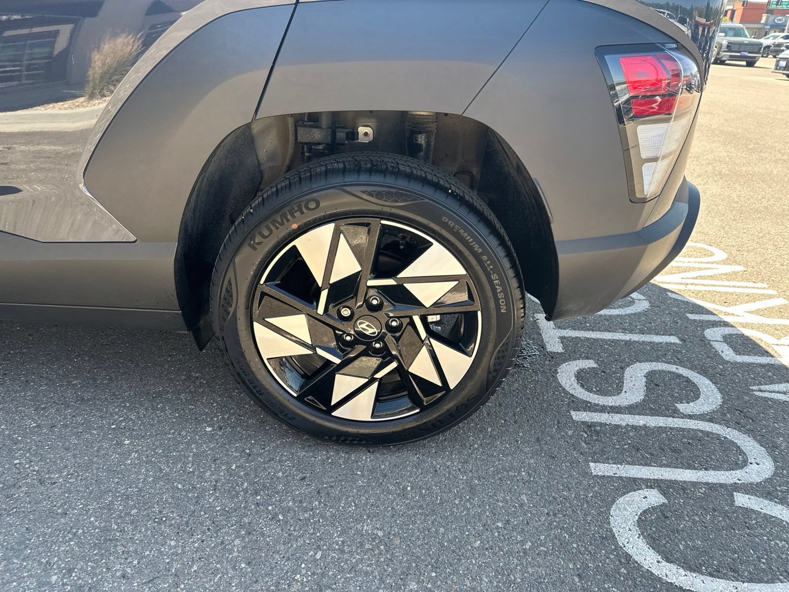 Used 2025 Hyundai Kona SEL AWD/4WD image 7
