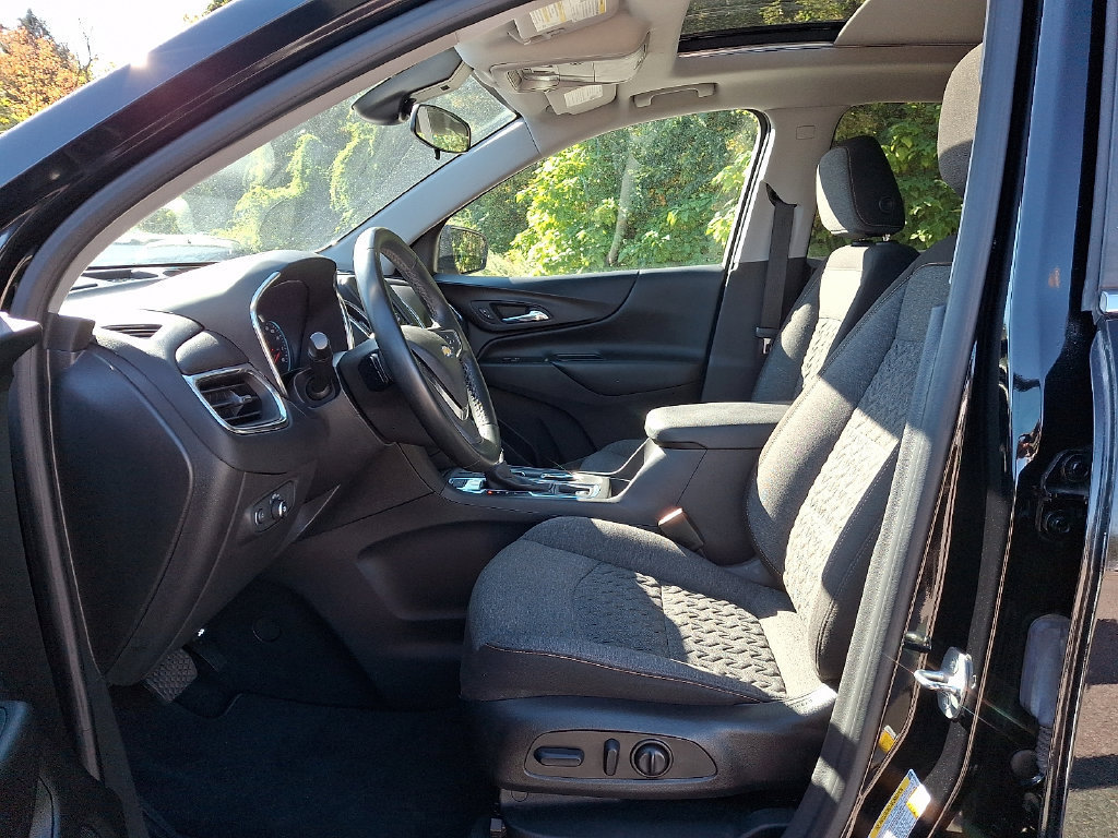 Used 2023 Chevrolet Equinox LT AWD/4WD image 19