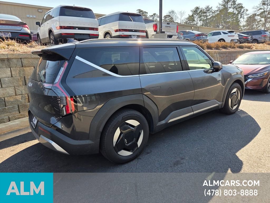 Used 2024 Kia EV9 Wind image 9