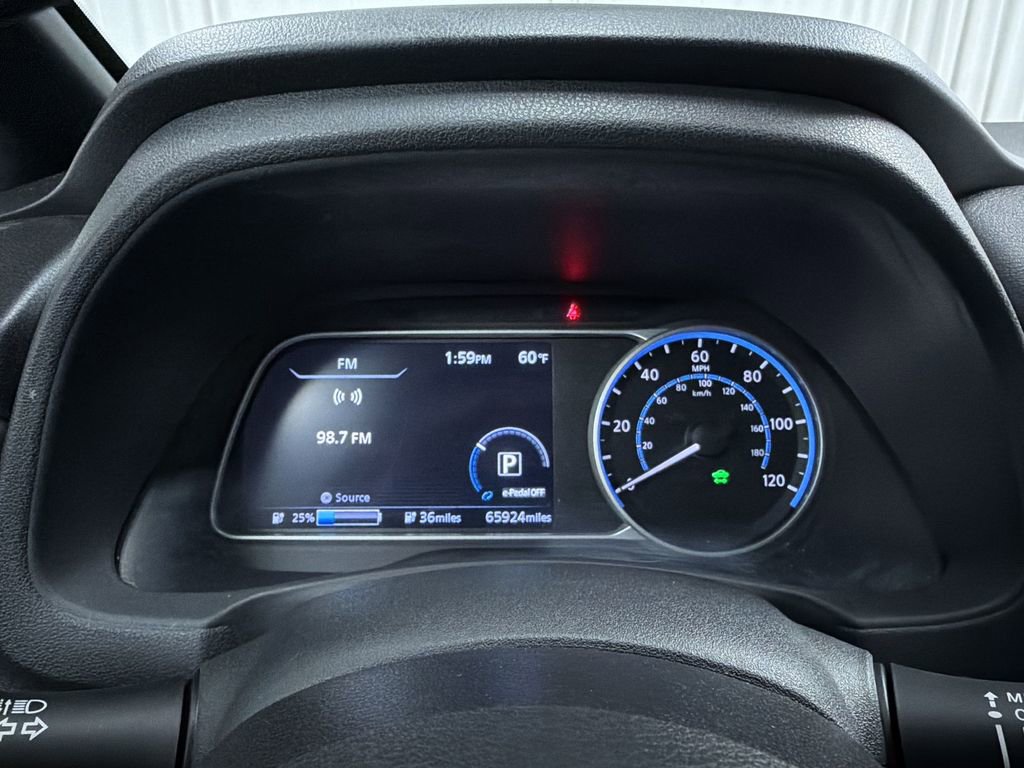 Used 2018 Nissan Leaf SV w/ SV All Weather Package FWD image 23