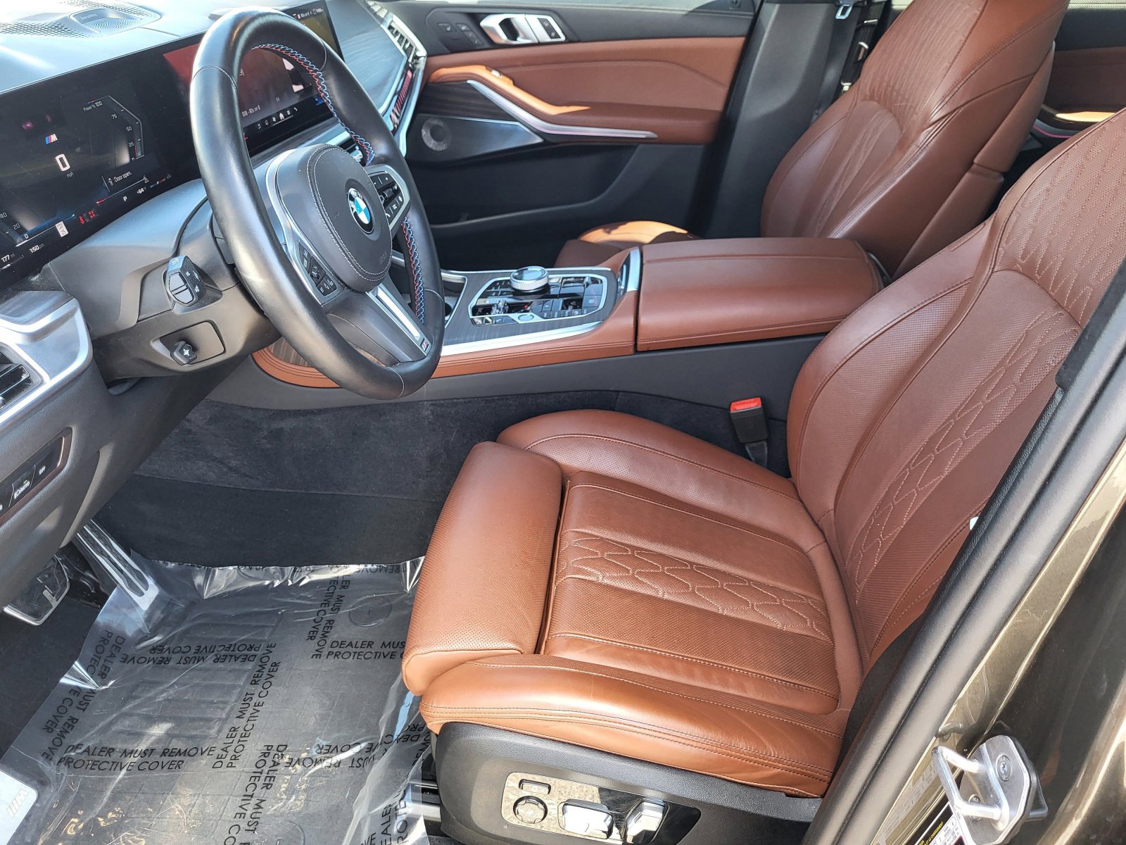 Used 2025 BMW X7 M60i image 26