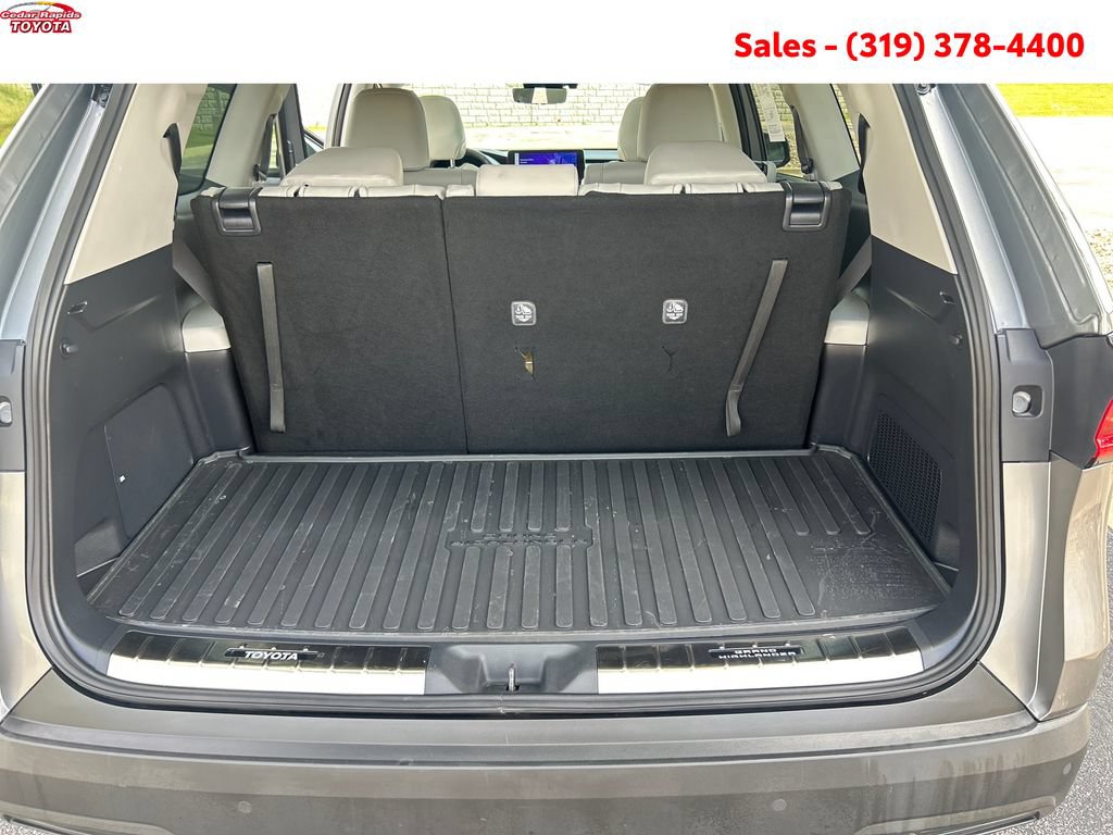 Certified 2025 Toyota Grand Highlander AWD image 22
