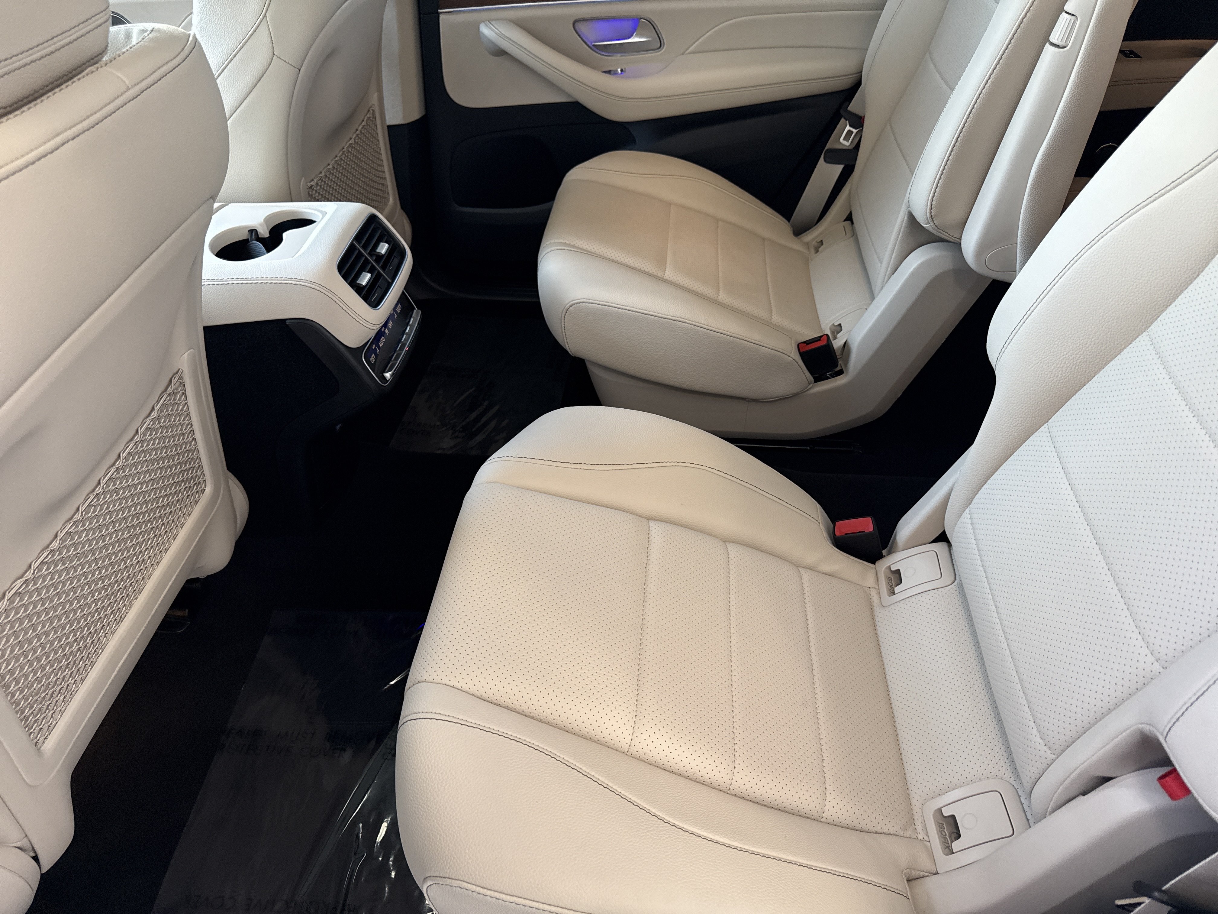Certified 2025 Mercedes-Benz GLS 450 4MATIC image 31