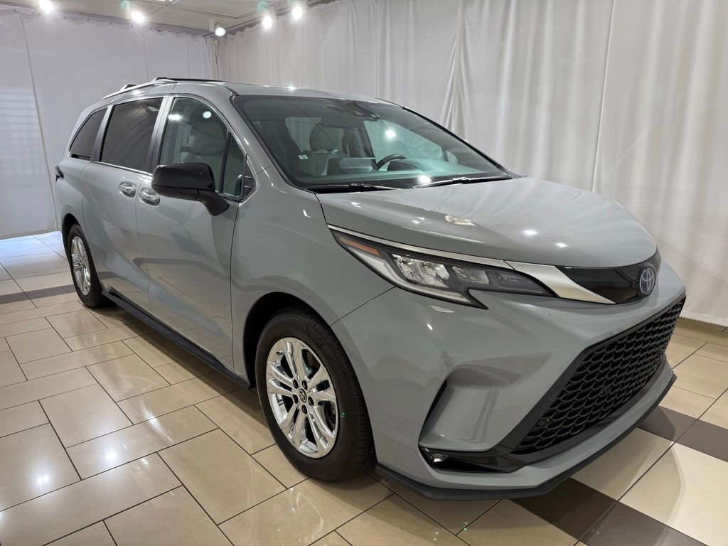 Certified 2023 Toyota Sienna XSE w/ XSE Plus Package AWD/4WD image 7