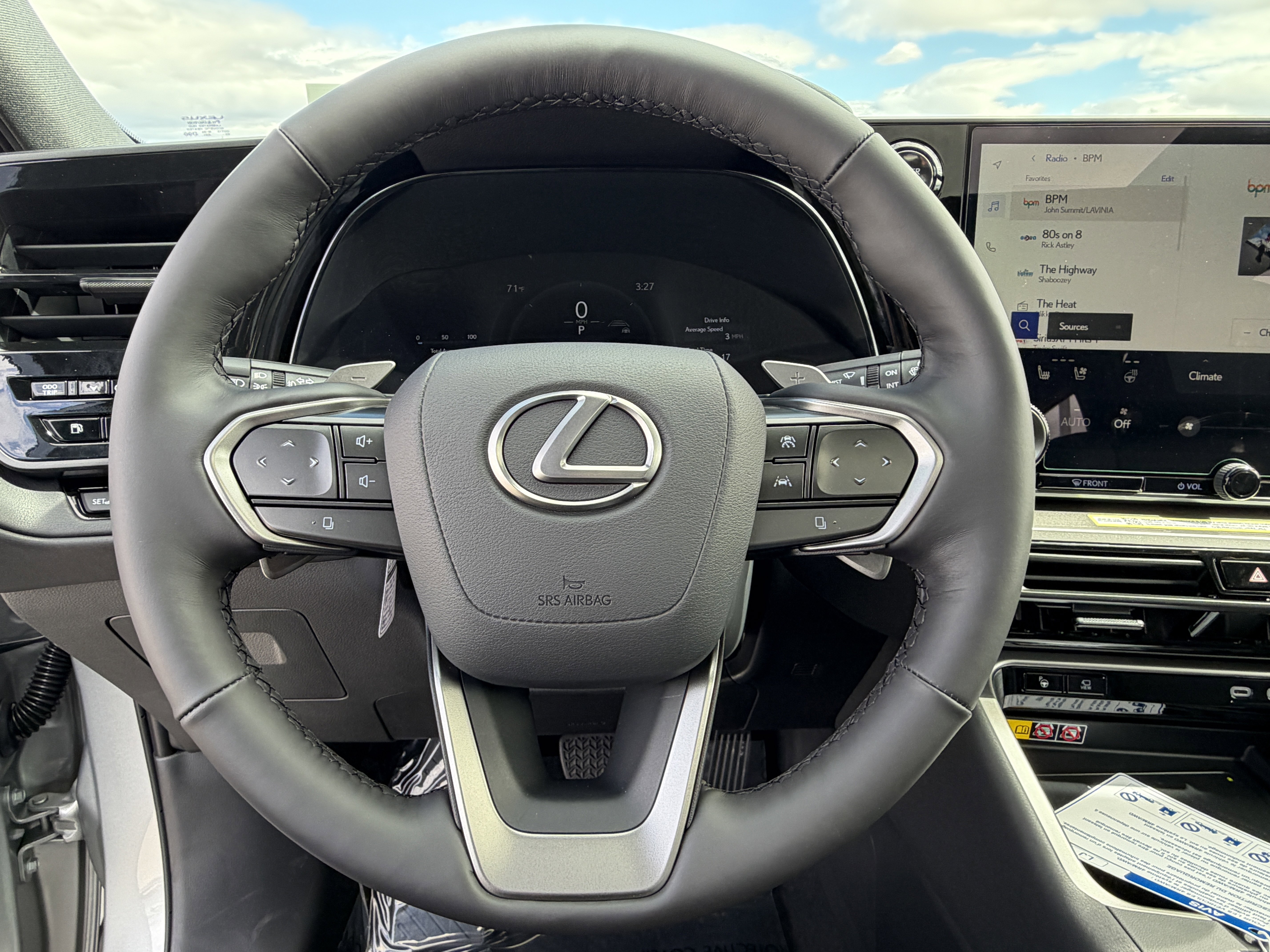 New 2026 Lexus TX 550h AWD Plug-In Hybrid image 19