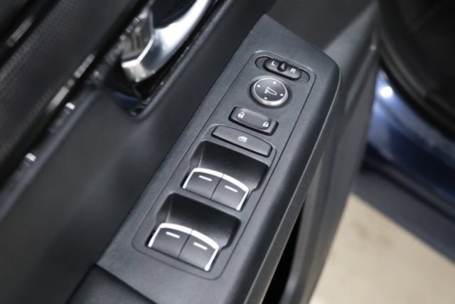 Used 2025 Honda CR-V Sport Touring image 18