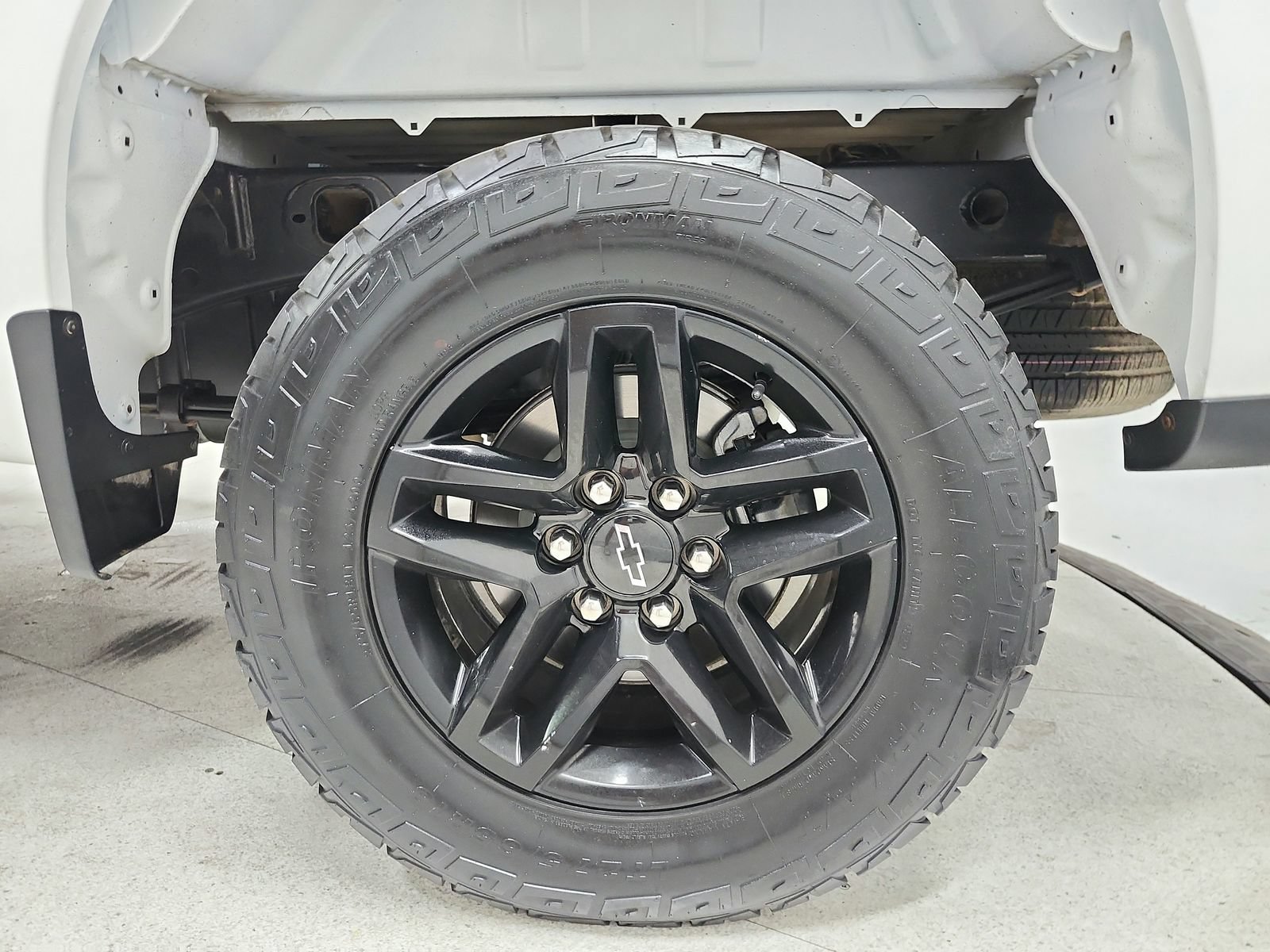 Used 2022 Chevrolet Silverado 1500 Custom Trail Boss AWD/4WD image 19