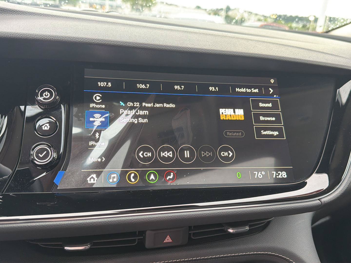Used 2023 Buick Envision Avenir FWD image 23