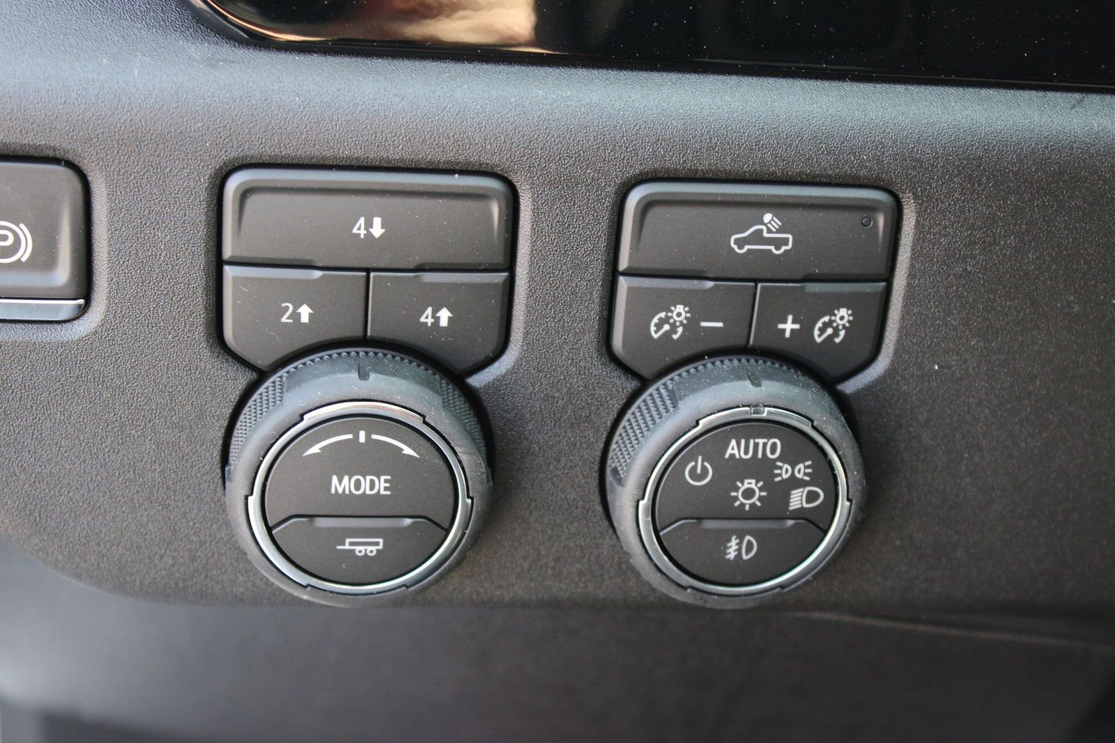 New 2026 Chevrolet Silverado 3500 LT image 18