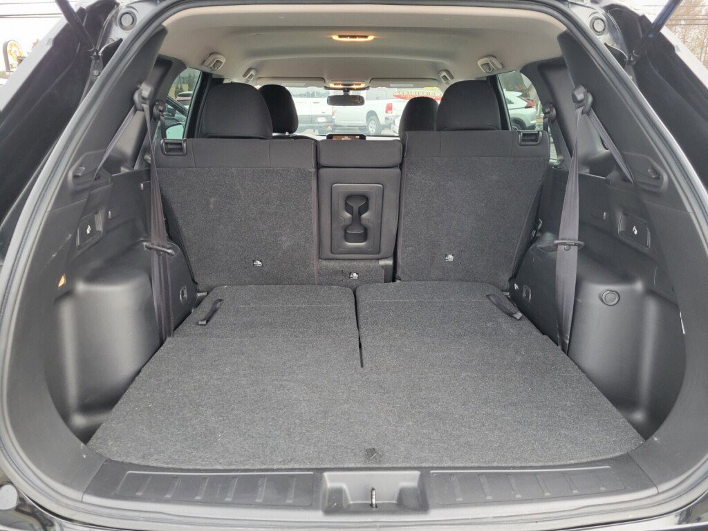 Used 2022 Mitsubishi Outlander ES image 25