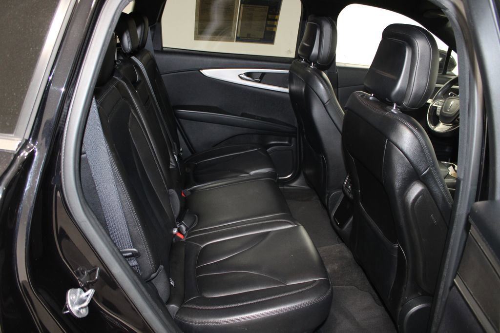 Used 2020 Lincoln Nautilus FWD image 33