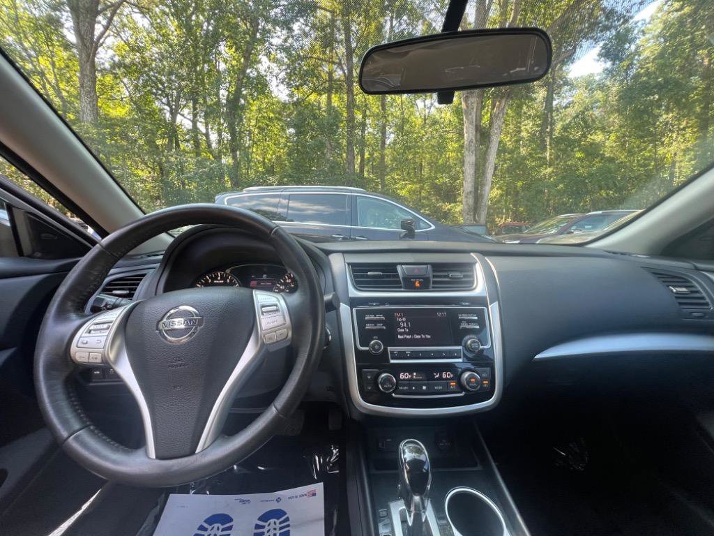 Used 2018 Nissan Altima 2.5 SV FWD image 22