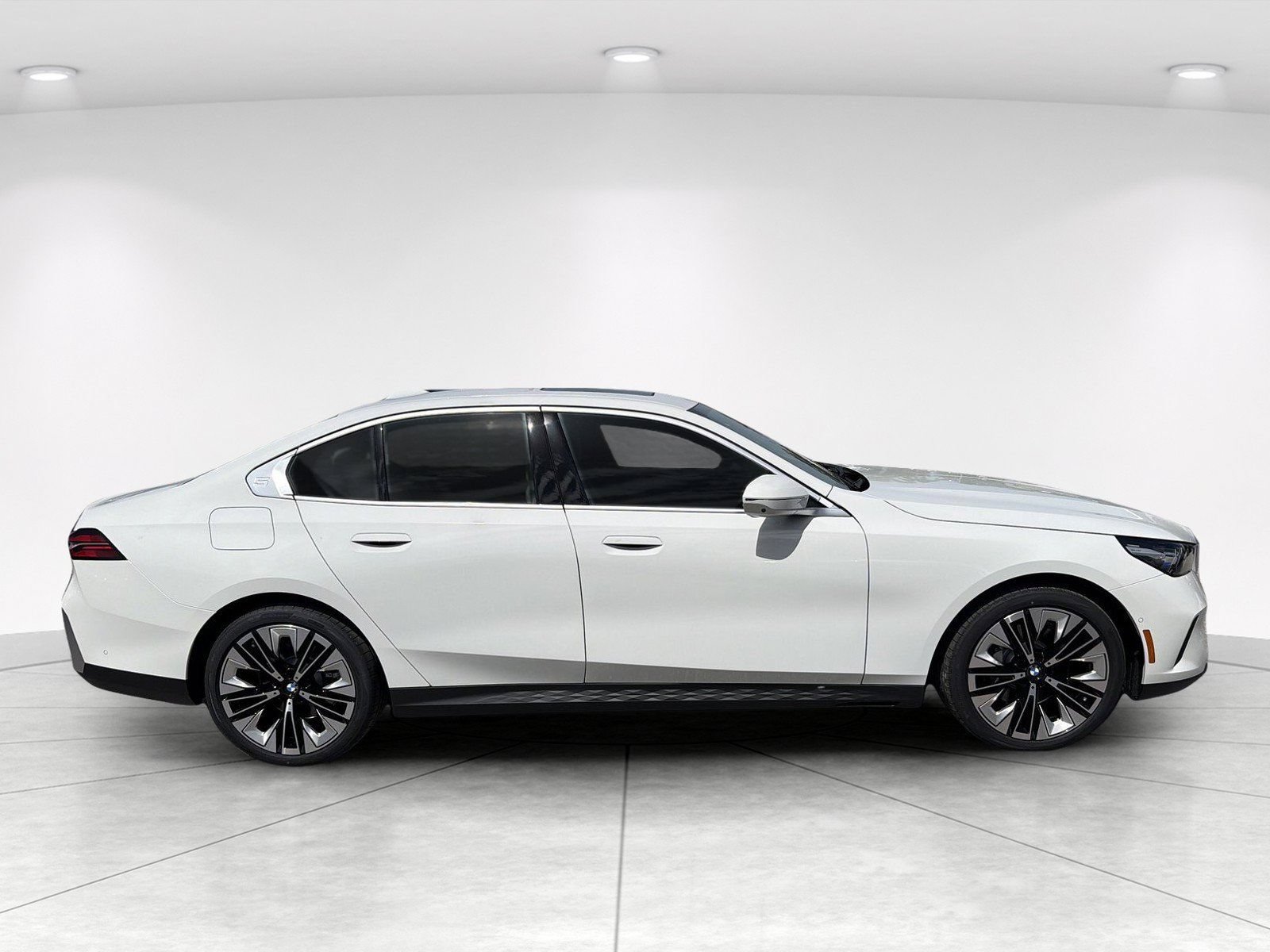 New 2027 BMW 530i xDrive w/ Premium Package AWD/4WD image 3