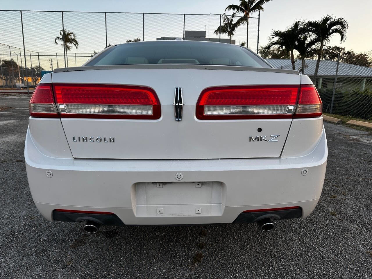 Used 2012 Lincoln MKZ FWD image 6