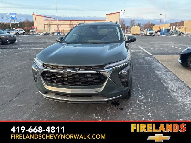 New 2026 Chevrolet Trax LT w/ Sunroof Package video 2