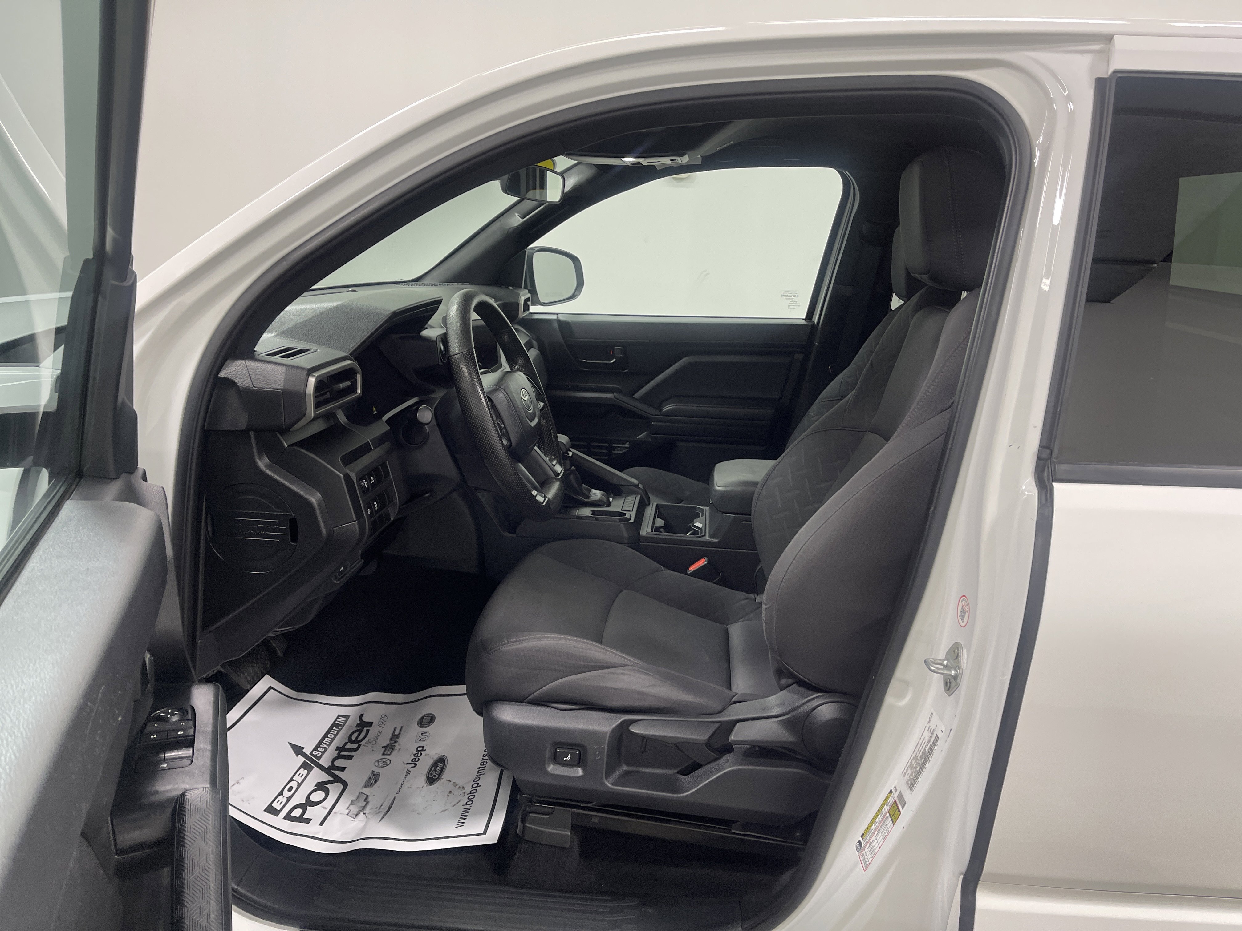 Used 2024 Toyota Tacoma SR RWD image 10