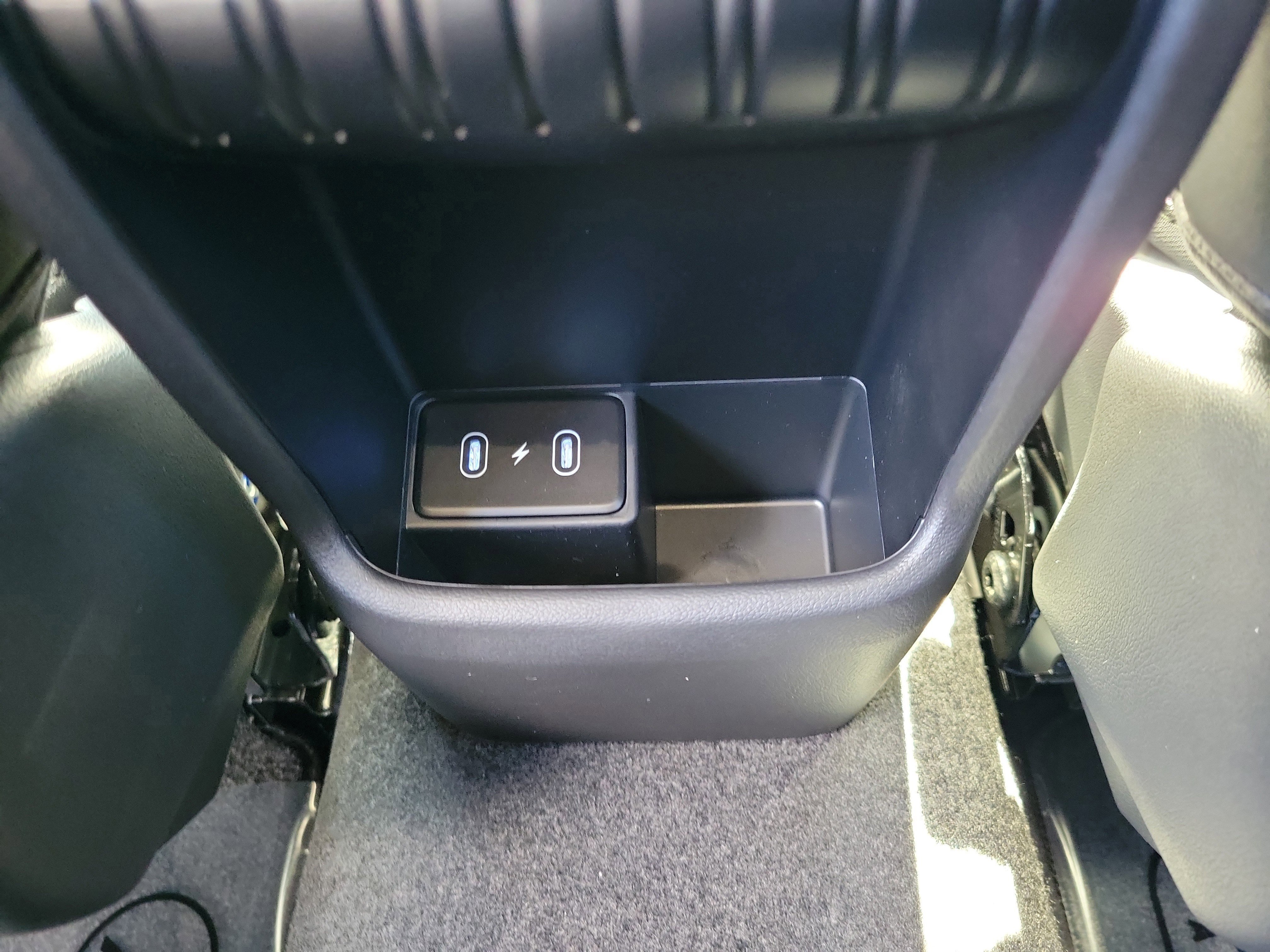 New 2026 Hyundai Kona SEL Premium image 32