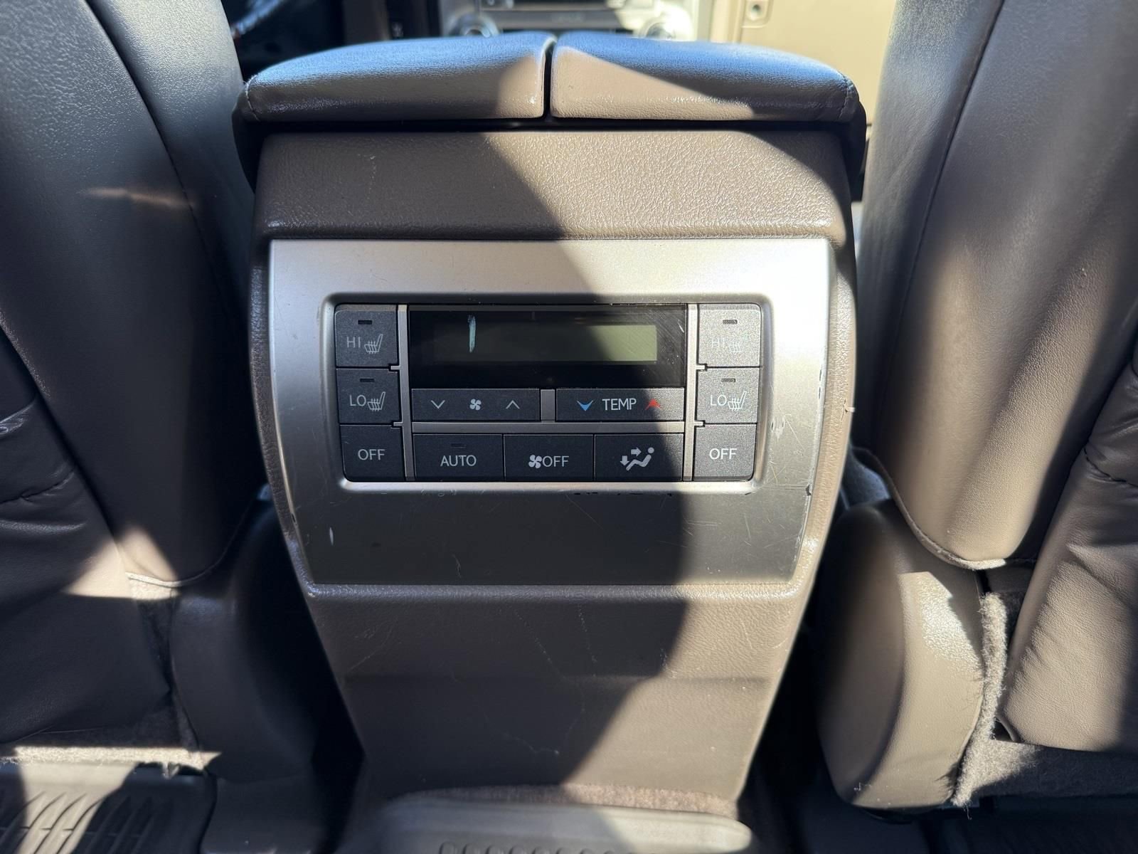 Used 2017 Lexus GX 460 Luxury image 33