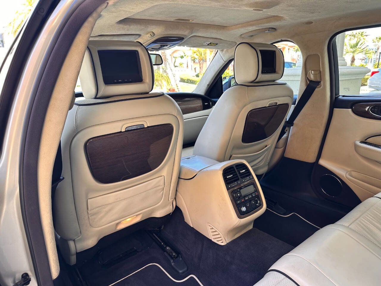 Used 2009 Jaguar XJ Vanden Plas Super V8 Portfolio image 67